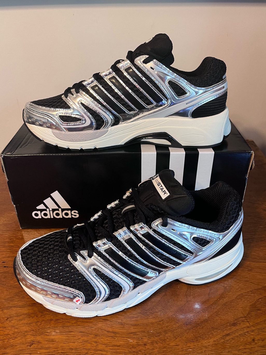 Adidas Womens Adistar Control 5 Sneakers
